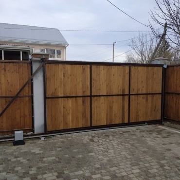 Откатные ворота въездные автоматические 3250x2500