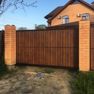 Для дома откатные ворота механические 2750x2250